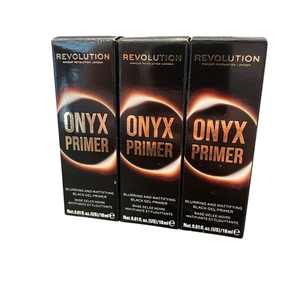Makeup Revolution Onyx Primer Blurring Mattifying Black Gel Face Base 18ml NEW - Picture 6 of 6